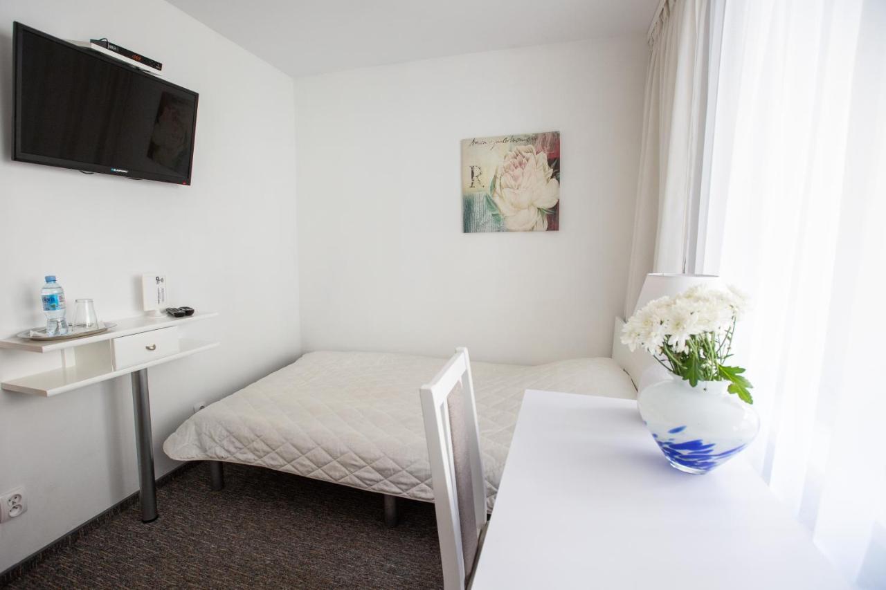 에우크 Pensjonacik Grazyna B&B 외부 사진